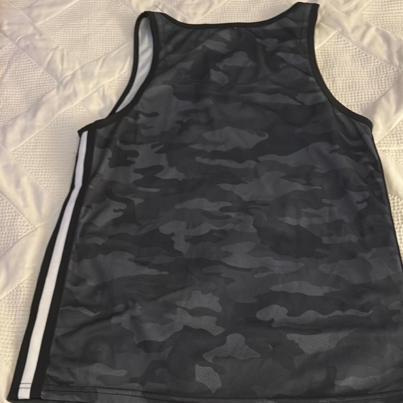 Men's Camouflage Tank Top - Picture 3 of 3